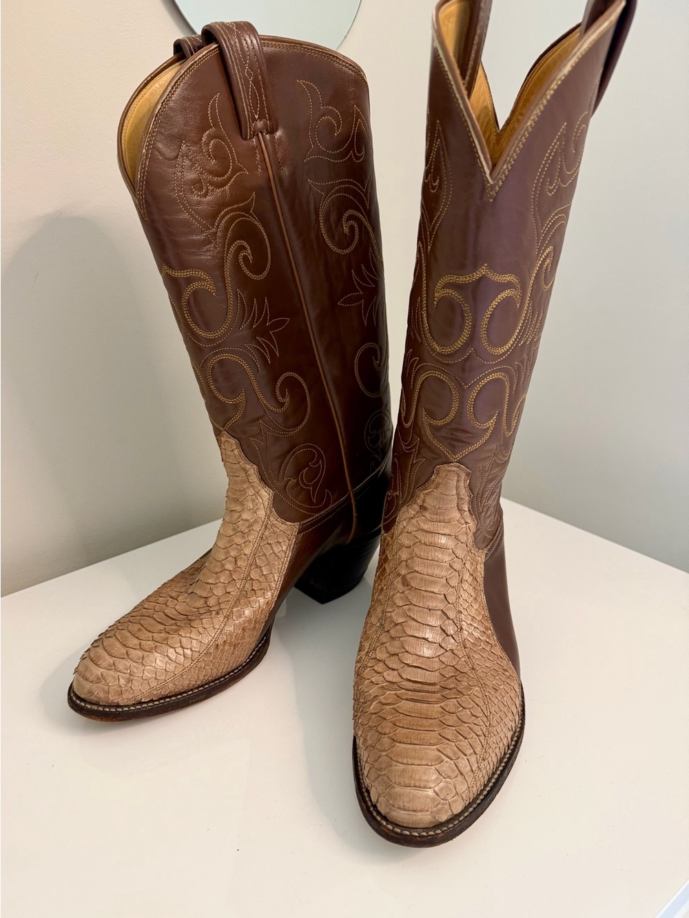 Tony Lama Brown Leather Cowboy Boots with Tan Scaled Toe Overlay